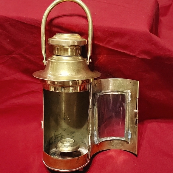 Vintage Nautical or Night Watchman Brass Lamp - circa 1940 - Picture 2 of 7